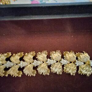 Signed Ledo Rhinestone Leaf Link Bracelet 6.5” Vintage Gold Tone
